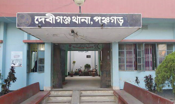 ঢাকনা দিয়ে ঢাকা কূপের মুখ, ভেতর থেকে বৃদ্ধার মরদেহ উদ্ধার